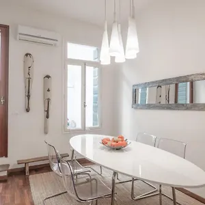  Appartamento Piazza Delle Erbe